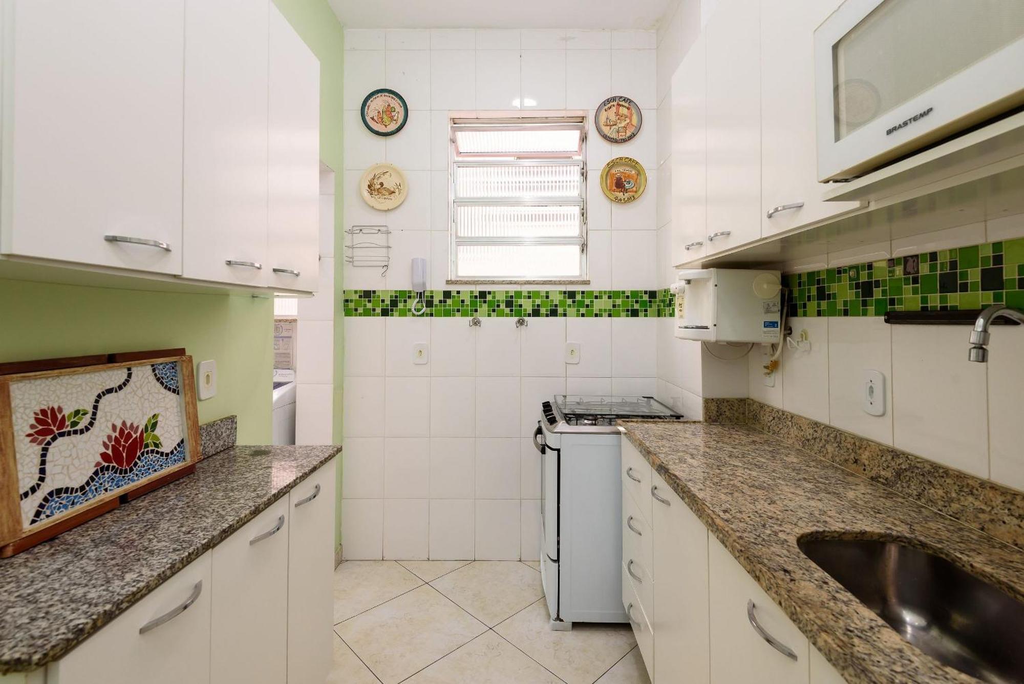 Apartamento 2qtos A 5min Da Do Leblon | Jl134/204 *