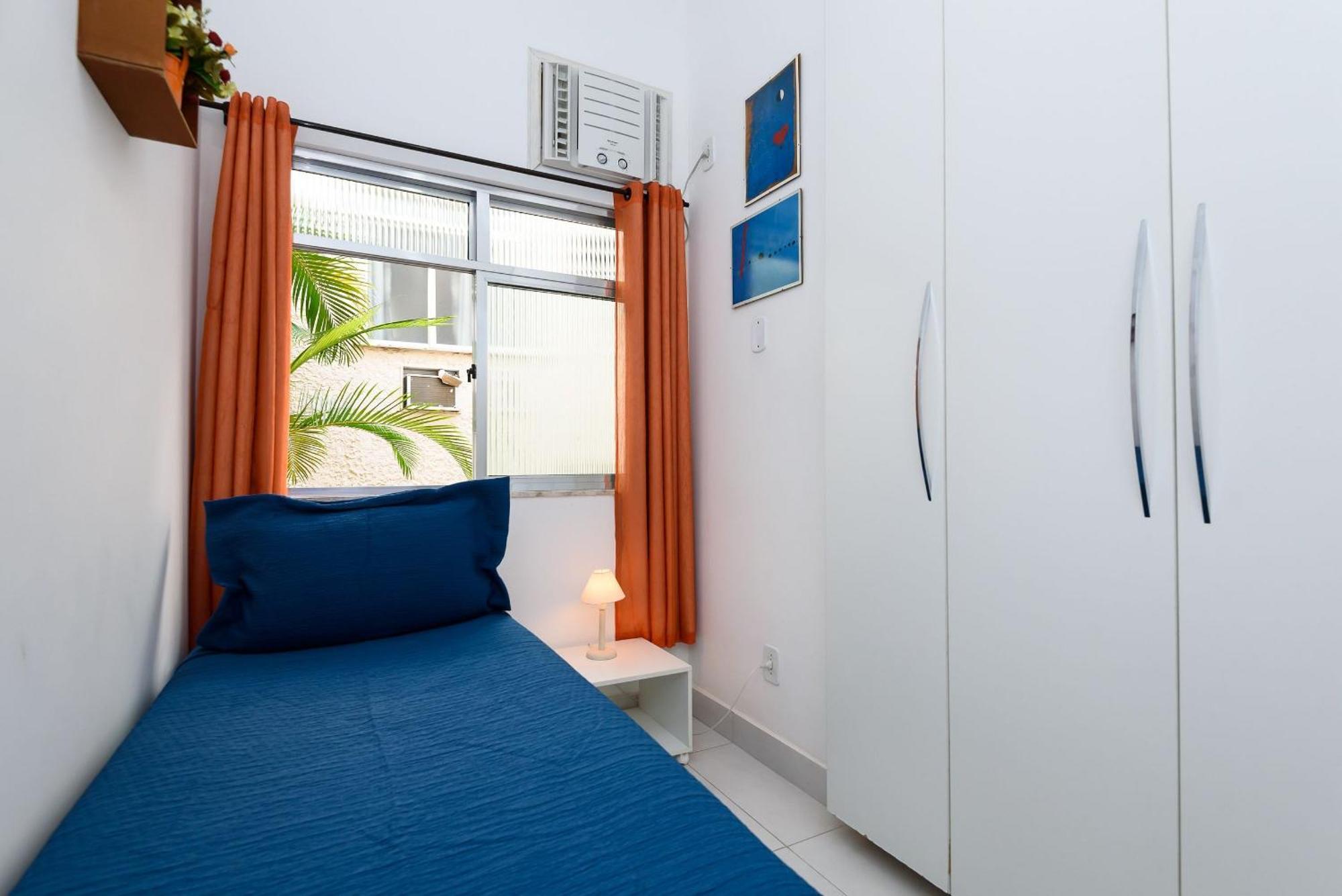 Apartamento 2qtos A 5min Da Do Leblon | Jl134/204 *